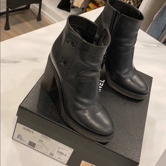 Chanel CC turnlock Booties - Picture 3 of 7